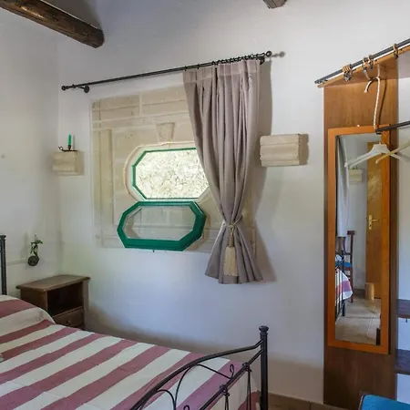 Masseria Le Arcate Остуни
